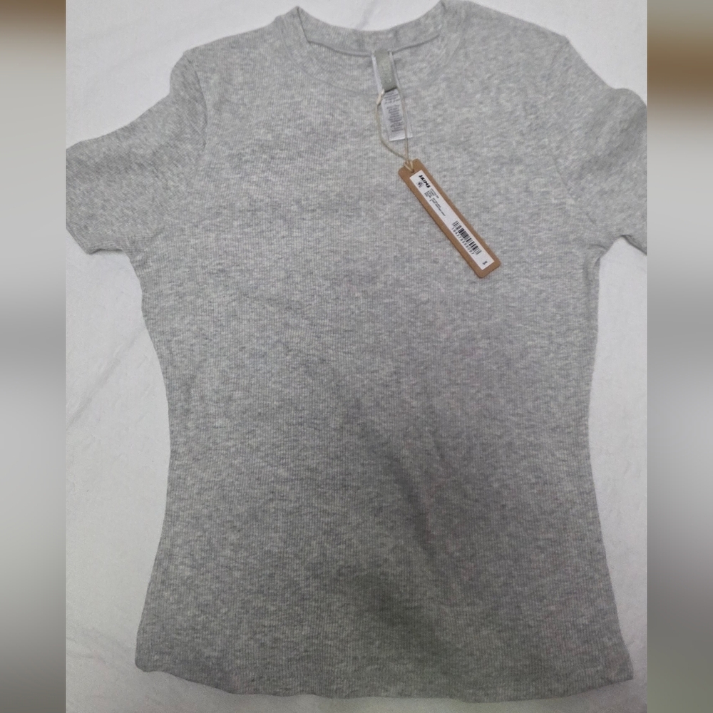 SKIMS Heather Gray Short Sleeve Tee